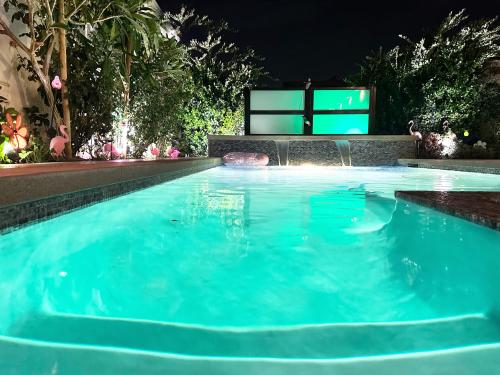 NoHo Luxury Oasis I saltwater pool-spa I sleeps up to 8 I 15 mins from Hollywood