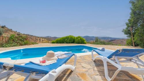 Casa La Sombra de la Parra Antequera - La Higuera by Ruralidays - Accommodation - Antequera