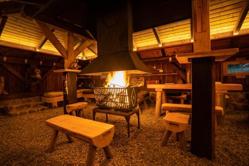 บริการและสิ่งอำนวยความสะดวก, Vyhlídkový srub "Na kraji Brd" (Vyhlidkovy srub "Na kraji Brd") in โรคิซซานี