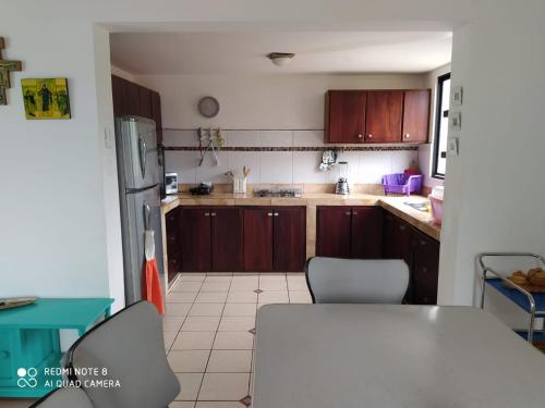 Conjunto vacacional Cocomar-Casa 6-5h in Kodžimjesa