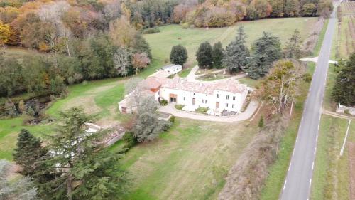 la bastide cardan chambre d'hôte Saint-Laurent-du-Plan