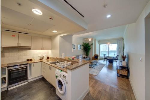 Stunning 2BR l Marina View, Dubai (photo 6)