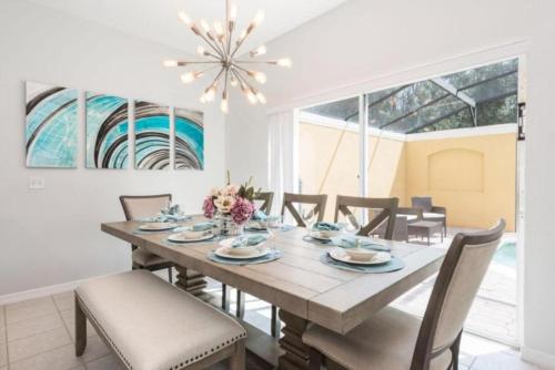 Home With Private Pool & Activities Near Disney! - image 11