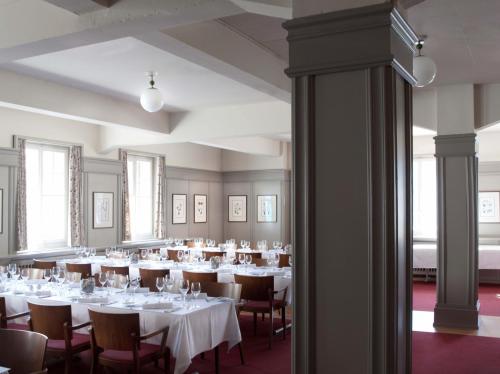 Étterem, Historisches Alpinhotel Grimsel Hospiz in Guttannen