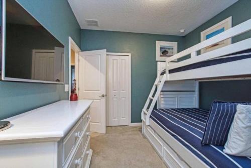 Lovely 6B Home with Private Pool & Spa Near Disney - image 14
