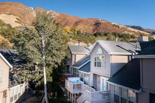 Wasatch Grove - Prvt Hot Tub, Close to Resorts!