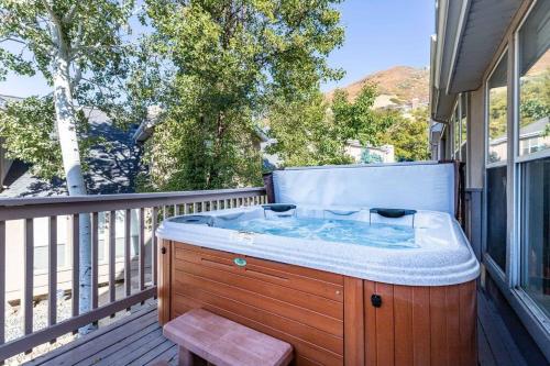 Wasatch Grove - Prvt Hot Tub, Close to Resorts!