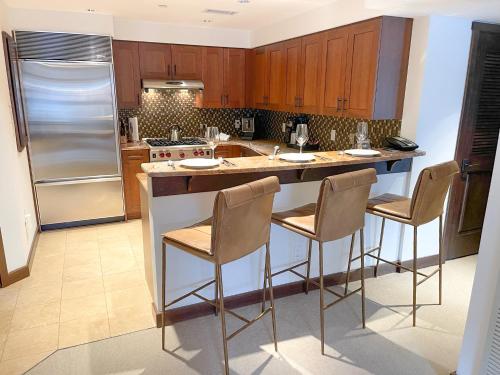 Forbes 5 Star Luxury Hotel - 1 Br Ski-in Ski-out Residence in Mountain Village Colorado thumb 3