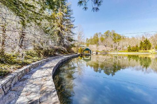 Smoky Mountain Manor in Sevierville, USA