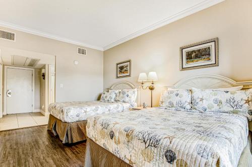 255-56 Sandcastles in Fernandina Beach, USA