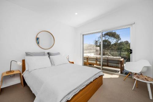 Beach Comber, Anglesea (photo 9)