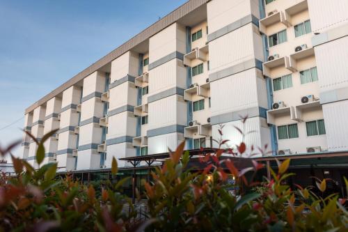Mayflower Grand Hotel Korat13