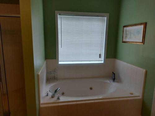 Beautiful spacious 5 Bedroom home in Dacula, USA