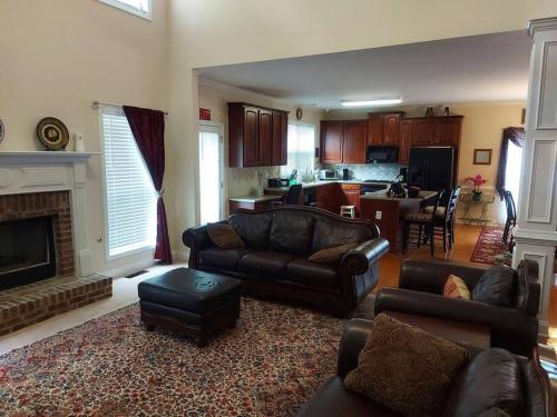 Beautiful spacious 5 Bedroom home in Dacula, USA