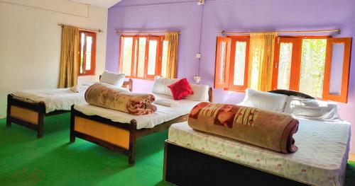 OYO 620 Jungle Heaven Hotel And Cottage in Thakudwara