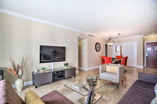 Beachfront Hollywood Apt with Balcony, Ocean View! in Hollywood, USA