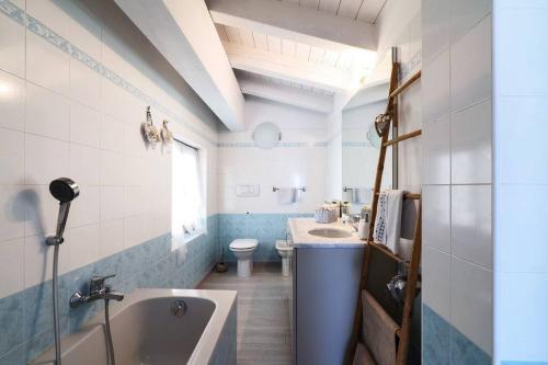 Ranzanico Trilocale Vista Lago 6 posti letto Fast Wi-Fi checkin24h