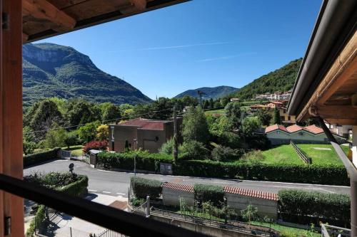 Ranzanico Trilocale Vista Lago 6 posti letto Fast Wi-Fi checkin24h