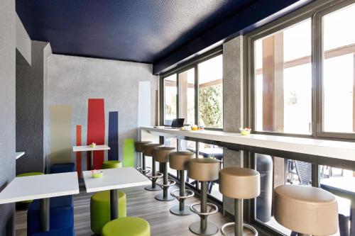 ibis budget Lyon Gerland - image 12