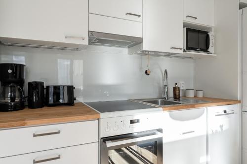 "Keskustori" - Renovated 1BR Apartment with Sauna at the BEST Location, Hosted by 2ndhomes