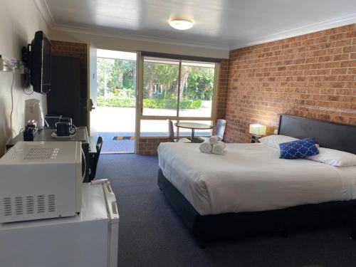 Lake Macquarie Motor Inn photo