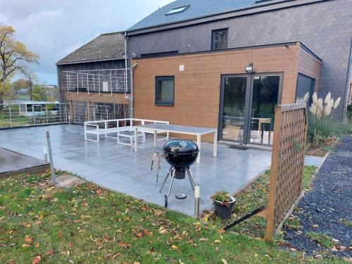 Iekārtas, Le Reposoir Maison spacieuse avec feu au bois in Bertonje
