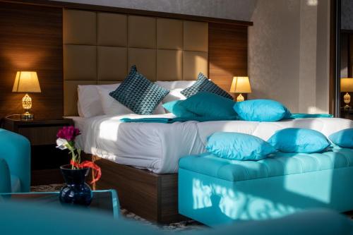 The Castle hotel Room Type - Standard Double Suite