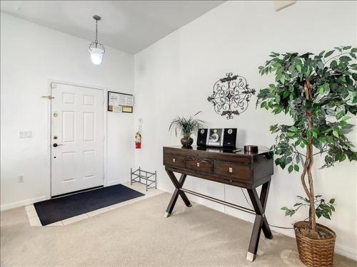 33 Andalusia House