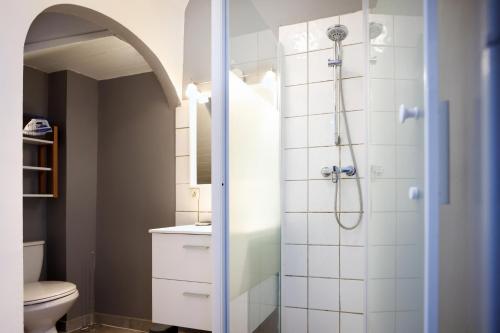 N1 Des Études Cosy Duplex Netflix Balcon ConciergerieDameCarcas