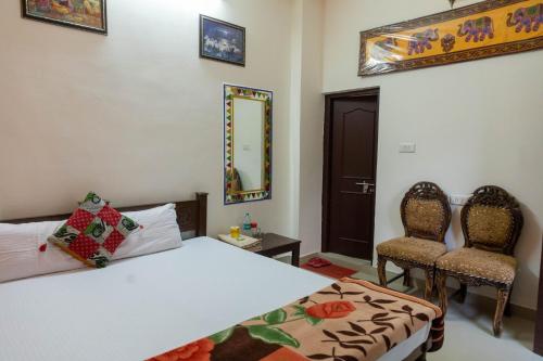 Deluxe Double Room room in Hotel Tulsi Palace