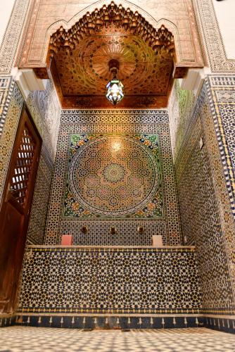 RIAD YOUSSEF - image 11