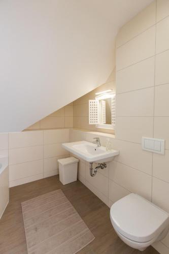 Apartment am Yachthafen Whg 8 optional Bootsplatz - image 2