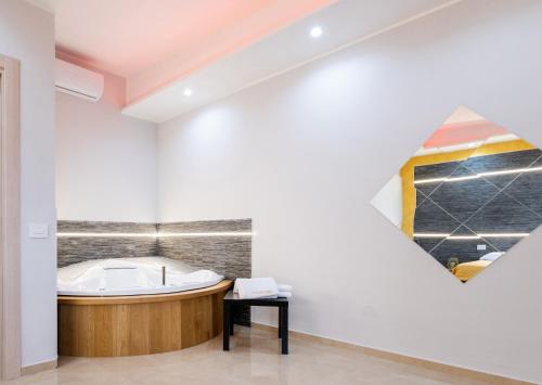 Whirlpool, Agri-Resort Luxury Farm in Marigliano