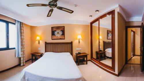 Aparthotel El Galeón - image 6