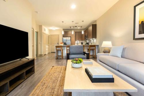 Kitchen, Modish and Spacious Apartments at The Exchange on Erwin in Durham, North Carolina in Durham (NC)