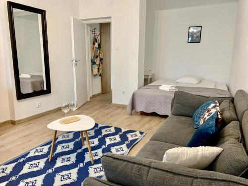 Cool Life Apartment Room Type - One-Bedroom Apartment