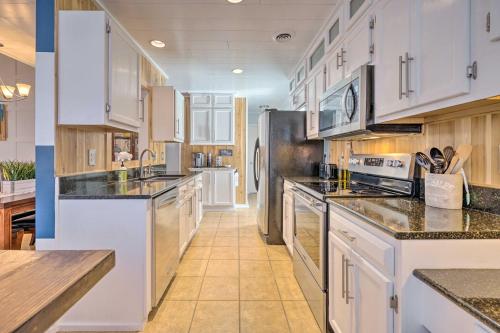 Peaceful Wilmington Home Near Beach and Downtown! in 默特爾格羅夫