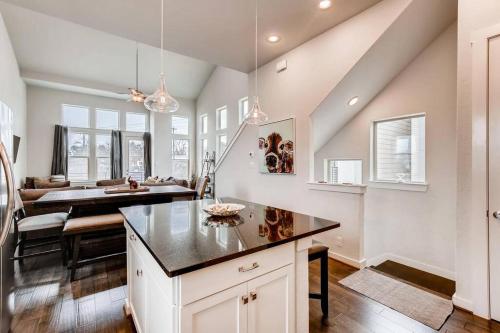 Fam Friendly 5 Bed Home Blocks To Pearl/Riverwalk! near Witte Múzeum