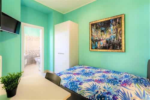 Hostly - Art & Color Rome Midtown - 3BR 2BA