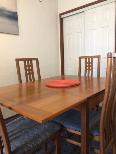 Convenient 2BR Walk To Bart 10 Min To Berkeley