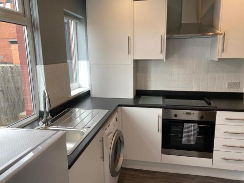Cheerful 3 bedroom Townhouse, Leeds (Foto 9)