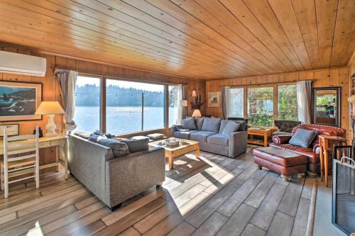 Waterfront Olympia Home with Private Beach and Kayaks! - main image