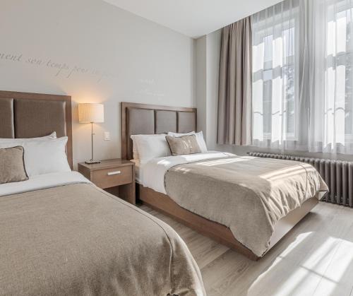 2 queen beds