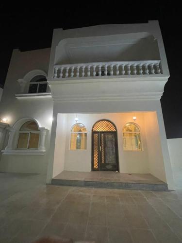 Lux. Villa Alkhisa