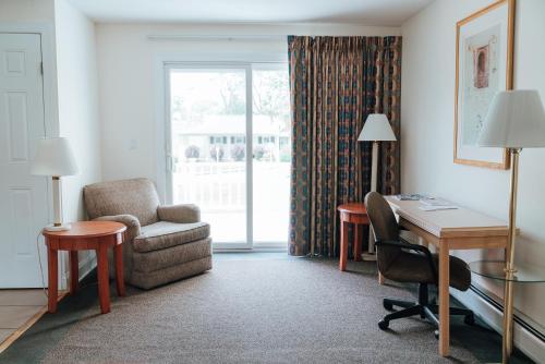 Skaneateles Suites