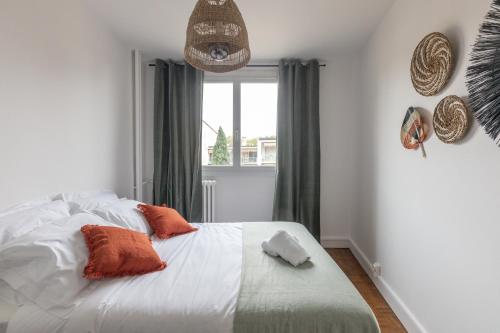 Two-Bedroom Apartment image 9