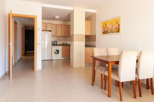 Apartamentos Playamarina - image 5