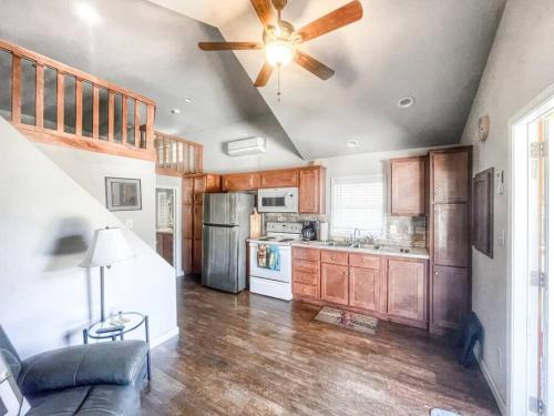 Magnolia Creek Haus on River Road in New Braunfels, USA