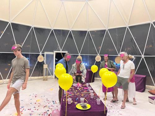 Restaurant, Luxury Desert Camp Oman in A'Sharqiyah Sands (Wahiba)