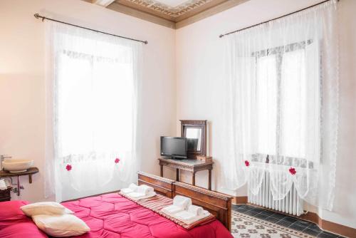 Double Room with Private External Bathroom room in La Chicca B&B Siena